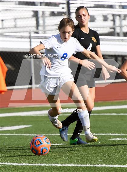 Thumbnail 3 in Salpointe Catholic vs. Thunderbird (AIA 4A Final) photogallery.