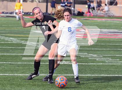 Thumbnail 2 in Salpointe Catholic vs. Thunderbird (AIA 4A Final) photogallery.