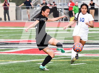 Thumbnail 2 in Salpointe Catholic vs. Thunderbird (AIA 4A Final) photogallery.