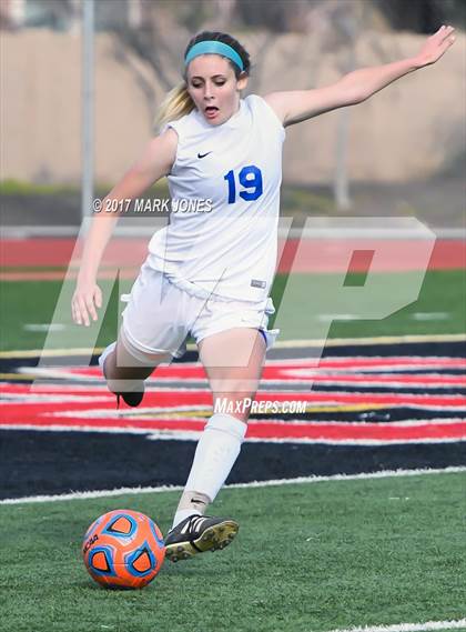 Thumbnail 1 in Salpointe Catholic vs. Thunderbird (AIA 4A Final) photogallery.