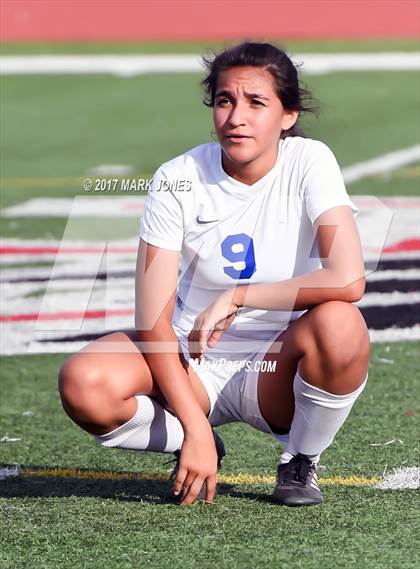 Thumbnail 2 in Salpointe Catholic vs. Thunderbird (AIA 4A Final) photogallery.
