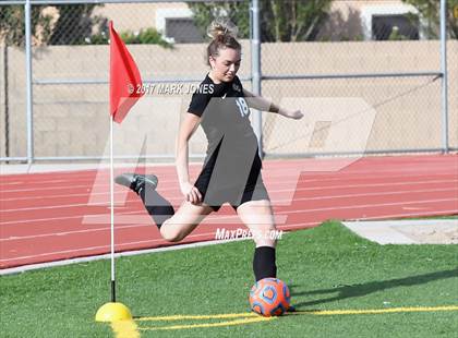 Thumbnail 1 in Salpointe Catholic vs. Thunderbird (AIA 4A Final) photogallery.