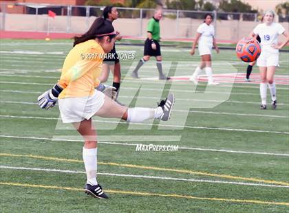 Thumbnail 1 in Salpointe Catholic vs. Thunderbird (AIA 4A Final) photogallery.