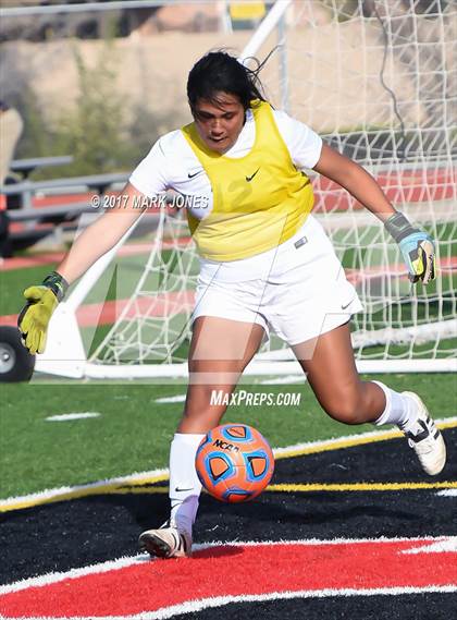 Thumbnail 3 in Salpointe Catholic vs. Thunderbird (AIA 4A Final) photogallery.