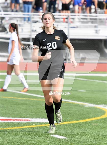 Thumbnail 2 in Salpointe Catholic vs. Thunderbird (AIA 4A Final) photogallery.