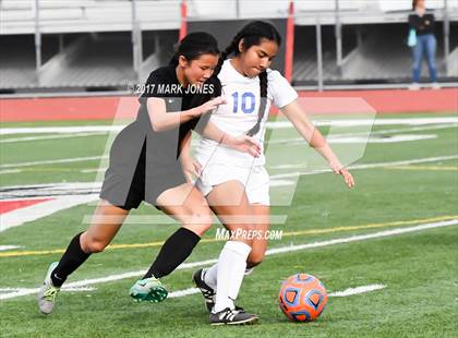 Thumbnail 3 in Salpointe Catholic vs. Thunderbird (AIA 4A Final) photogallery.