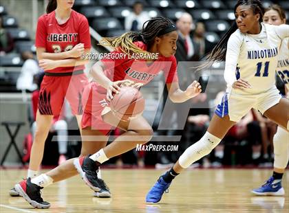 Thumbnail 2 in Liberty vs Midlothian (UIL 5A Regional Final) photogallery.