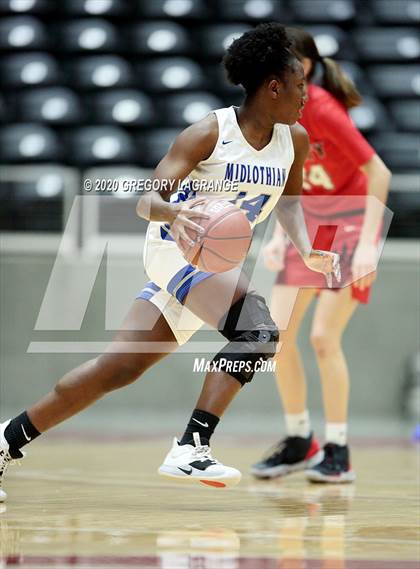 Thumbnail 3 in Liberty vs Midlothian (UIL 5A Regional Final) photogallery.