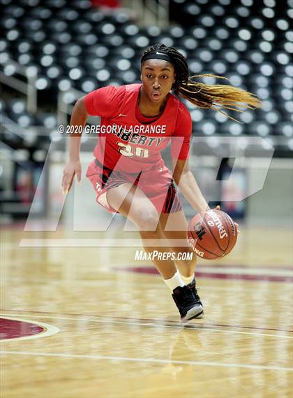 Thumbnail 2 in Liberty vs Midlothian (UIL 5A Regional Final) photogallery.