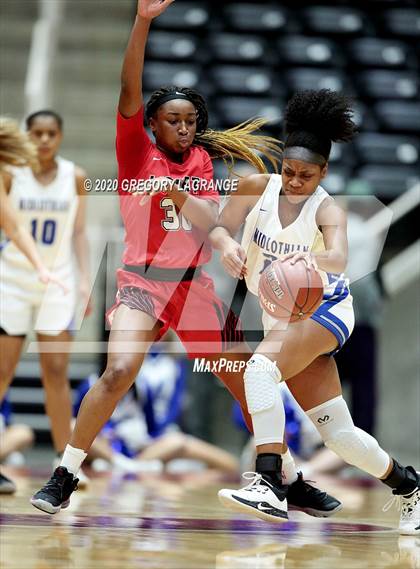 Thumbnail 2 in Liberty vs Midlothian (UIL 5A Regional Final) photogallery.