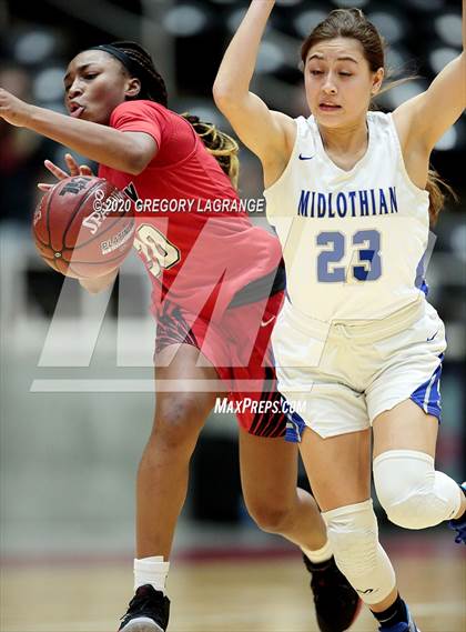 Thumbnail 1 in Liberty vs Midlothian (UIL 5A Regional Final) photogallery.