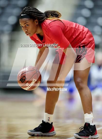 Thumbnail 3 in Liberty vs Midlothian (UIL 5A Regional Final) photogallery.