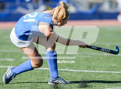 Thumbnail 3 in Gilroy vs. Archbishop Mitty (CIF CCS Quarterfinals)  photogallery.