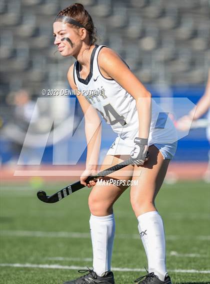 Thumbnail 2 in Gilroy vs. Archbishop Mitty (CIF CCS Quarterfinals)  photogallery.