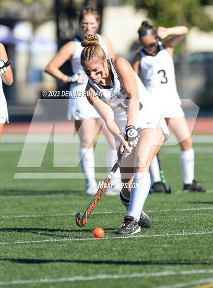 Thumbnail 3 in Gilroy vs. Archbishop Mitty (CIF CCS Quarterfinals)  photogallery.