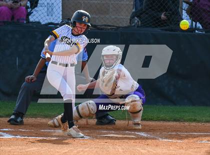 Thumbnail 1 in Chattanooga Central @ Hixson photogallery.