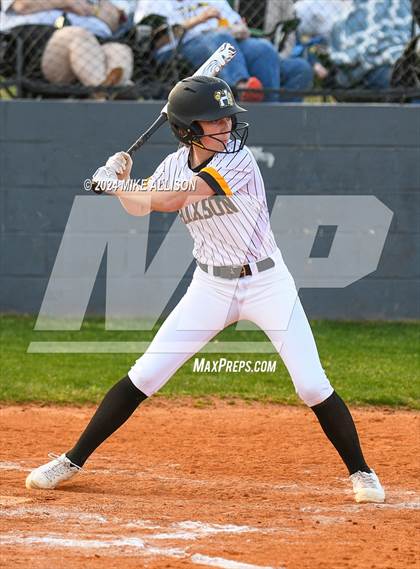 Thumbnail 2 in Chattanooga Central @ Hixson photogallery.