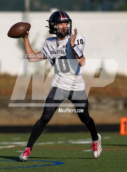 Thumbnail 2 in Newfield @ Centereach photogallery.