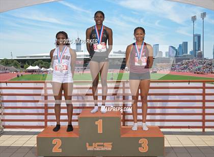 Thumbnail 2 in UIL 5A Track and Field State Finals (Awards) photogallery.