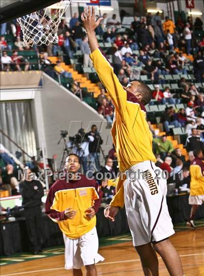 Thumbnail 2 in Mt. Vernon vs. Half Hollow Hills West (NYSPHSAA Class AA Semifinal) photogallery.