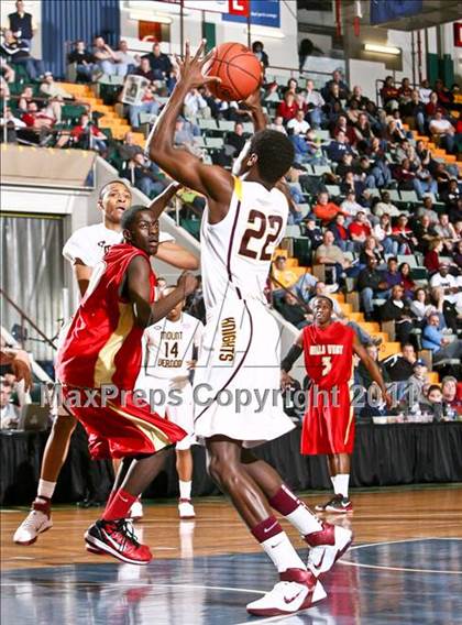 Thumbnail 2 in Mt. Vernon vs. Half Hollow Hills West (NYSPHSAA Class AA Semifinal) photogallery.