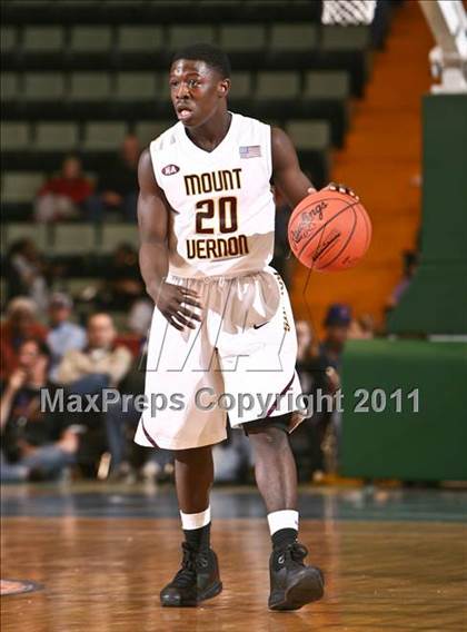 Thumbnail 3 in Mt. Vernon vs. Half Hollow Hills West (NYSPHSAA Class AA Semifinal) photogallery.