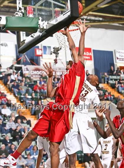 Thumbnail 2 in Mt. Vernon vs. Half Hollow Hills West (NYSPHSAA Class AA Semifinal) photogallery.