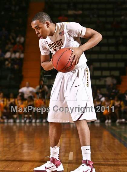 Thumbnail 2 in Mt. Vernon vs. Half Hollow Hills West (NYSPHSAA Class AA Semifinal) photogallery.