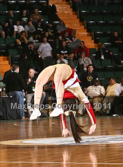 Thumbnail 3 in Mt. Vernon vs. Half Hollow Hills West (NYSPHSAA Class AA Semifinal) photogallery.