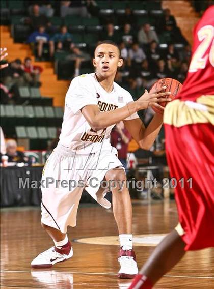 Thumbnail 3 in Mt. Vernon vs. Half Hollow Hills West (NYSPHSAA Class AA Semifinal) photogallery.