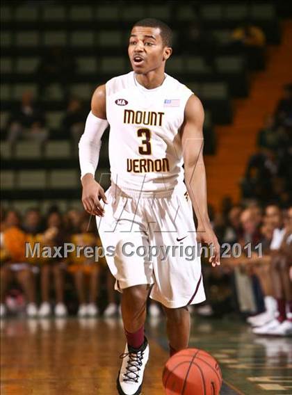 Thumbnail 1 in Mt. Vernon vs. Half Hollow Hills West (NYSPHSAA Class AA Semifinal) photogallery.