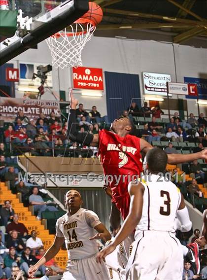 Thumbnail 2 in Mt. Vernon vs. Half Hollow Hills West (NYSPHSAA Class AA Semifinal) photogallery.