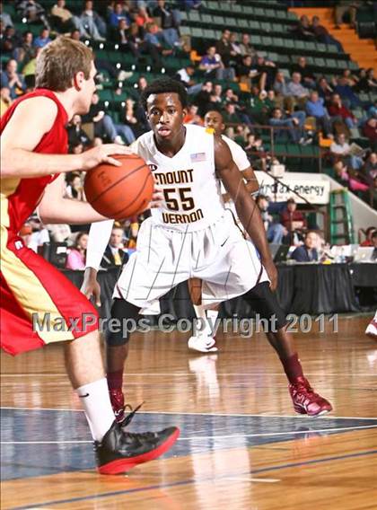 Thumbnail 2 in Mt. Vernon vs. Half Hollow Hills West (NYSPHSAA Class AA Semifinal) photogallery.