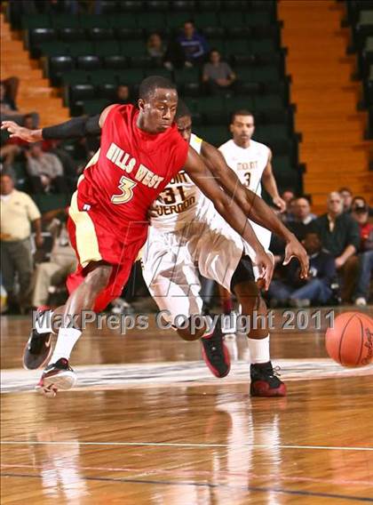 Thumbnail 2 in Mt. Vernon vs. Half Hollow Hills West (NYSPHSAA Class AA Semifinal) photogallery.