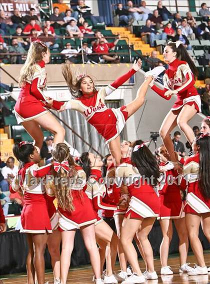 Thumbnail 3 in Mt. Vernon vs. Half Hollow Hills West (NYSPHSAA Class AA Semifinal) photogallery.