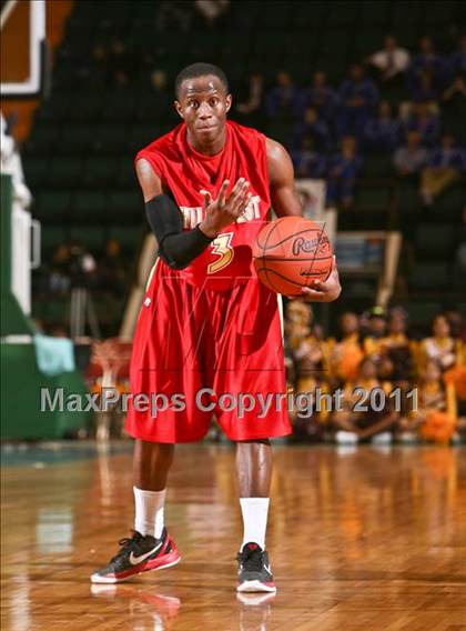 Thumbnail 3 in Mt. Vernon vs. Half Hollow Hills West (NYSPHSAA Class AA Semifinal) photogallery.