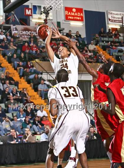 Thumbnail 3 in Mt. Vernon vs. Half Hollow Hills West (NYSPHSAA Class AA Semifinal) photogallery.