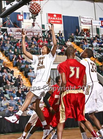 Thumbnail 1 in Mt. Vernon vs. Half Hollow Hills West (NYSPHSAA Class AA Semifinal) photogallery.