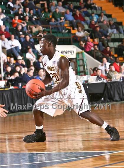 Thumbnail 1 in Mt. Vernon vs. Half Hollow Hills West (NYSPHSAA Class AA Semifinal) photogallery.