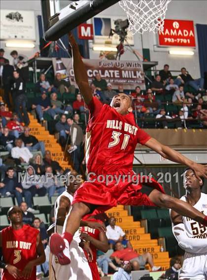 Thumbnail 1 in Mt. Vernon vs. Half Hollow Hills West (NYSPHSAA Class AA Semifinal) photogallery.
