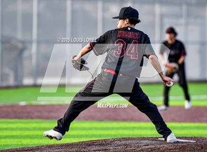 Thumbnail 2 in Pomona @ Diamond Ranch photogallery.