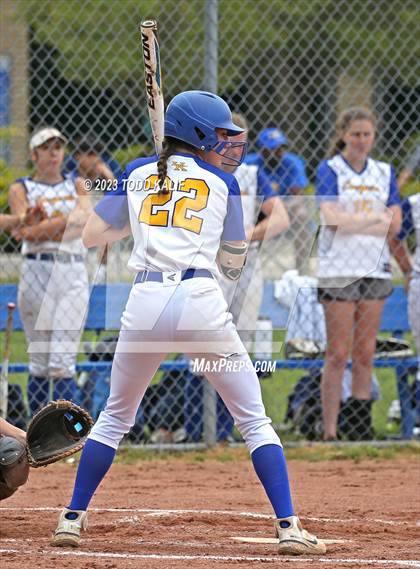 Thumbnail 2 in Mercy vs. Haddam-Killingworth (CIAC Class M Quarterfinal) photogallery.