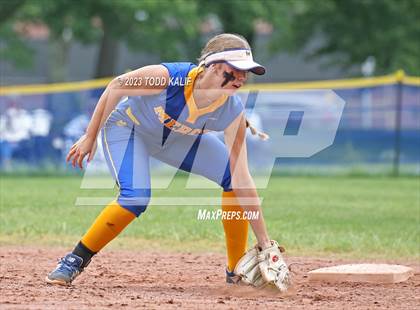 Thumbnail 1 in Mercy vs. Haddam-Killingworth (CIAC Class M Quarterfinal) photogallery.
