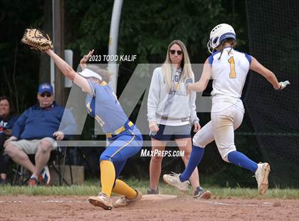 Thumbnail 2 in Mercy vs. Haddam-Killingworth (CIAC Class M Quarterfinal) photogallery.