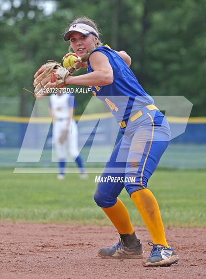 Thumbnail 2 in Mercy vs. Haddam-Killingworth (CIAC Class M Quarterfinal) photogallery.
