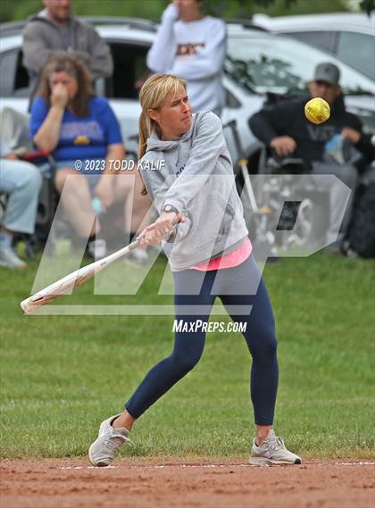 Thumbnail 1 in Mercy vs. Haddam-Killingworth (CIAC Class M Quarterfinal) photogallery.