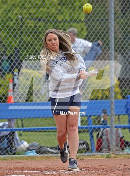 Thumbnail 3 in Mercy vs. Haddam-Killingworth (CIAC Class M Quarterfinal) photogallery.