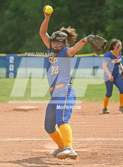 Thumbnail 2 in Mercy vs. Haddam-Killingworth (CIAC Class M Quarterfinal) photogallery.