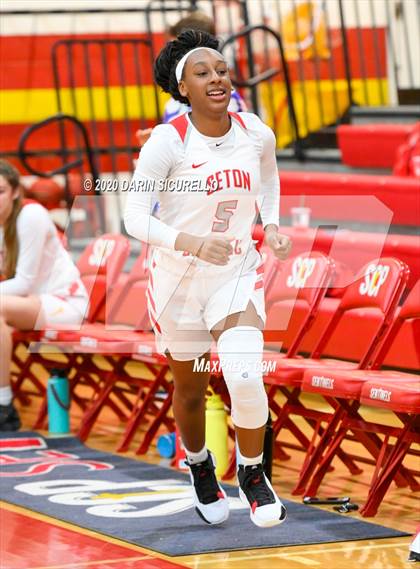 Thumbnail 3 in Buckeye @ Seton Catholic (AIA 4A Quarterfinals) photogallery.