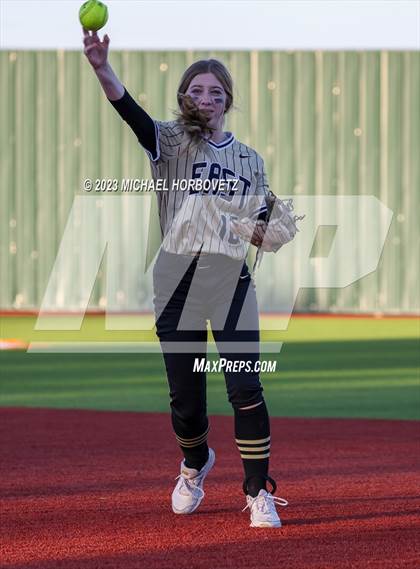Thumbnail 3 in Abilene vs. Plano East photogallery.